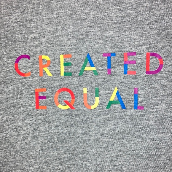 🎉5 For $10🎉New Banana Republic Gray “Created Equal” T-Shirt  Size XS - Picture 4 of 6